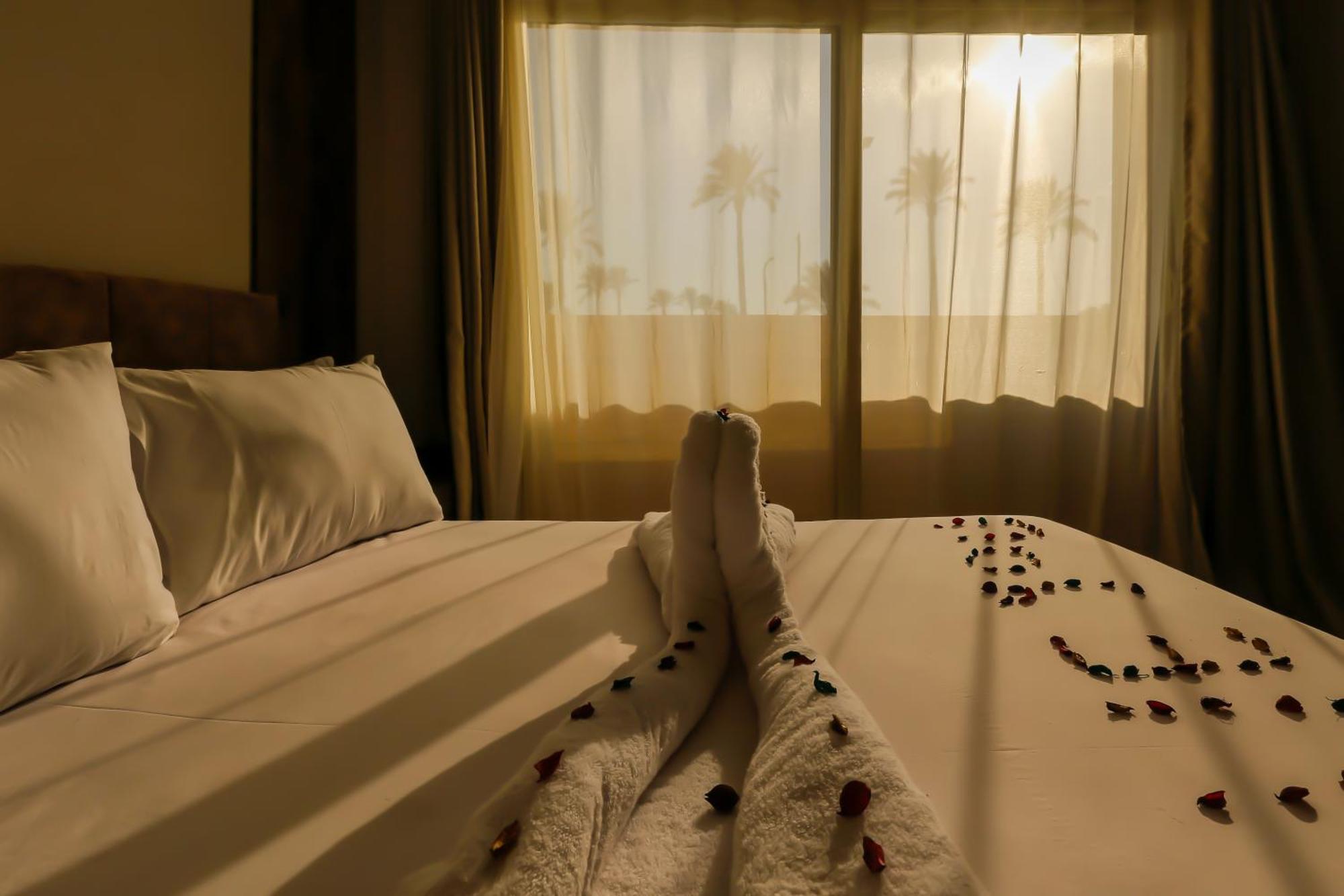 Taj Pyramids View Inn Kafrat al Jabal Ngoại thất bức ảnh