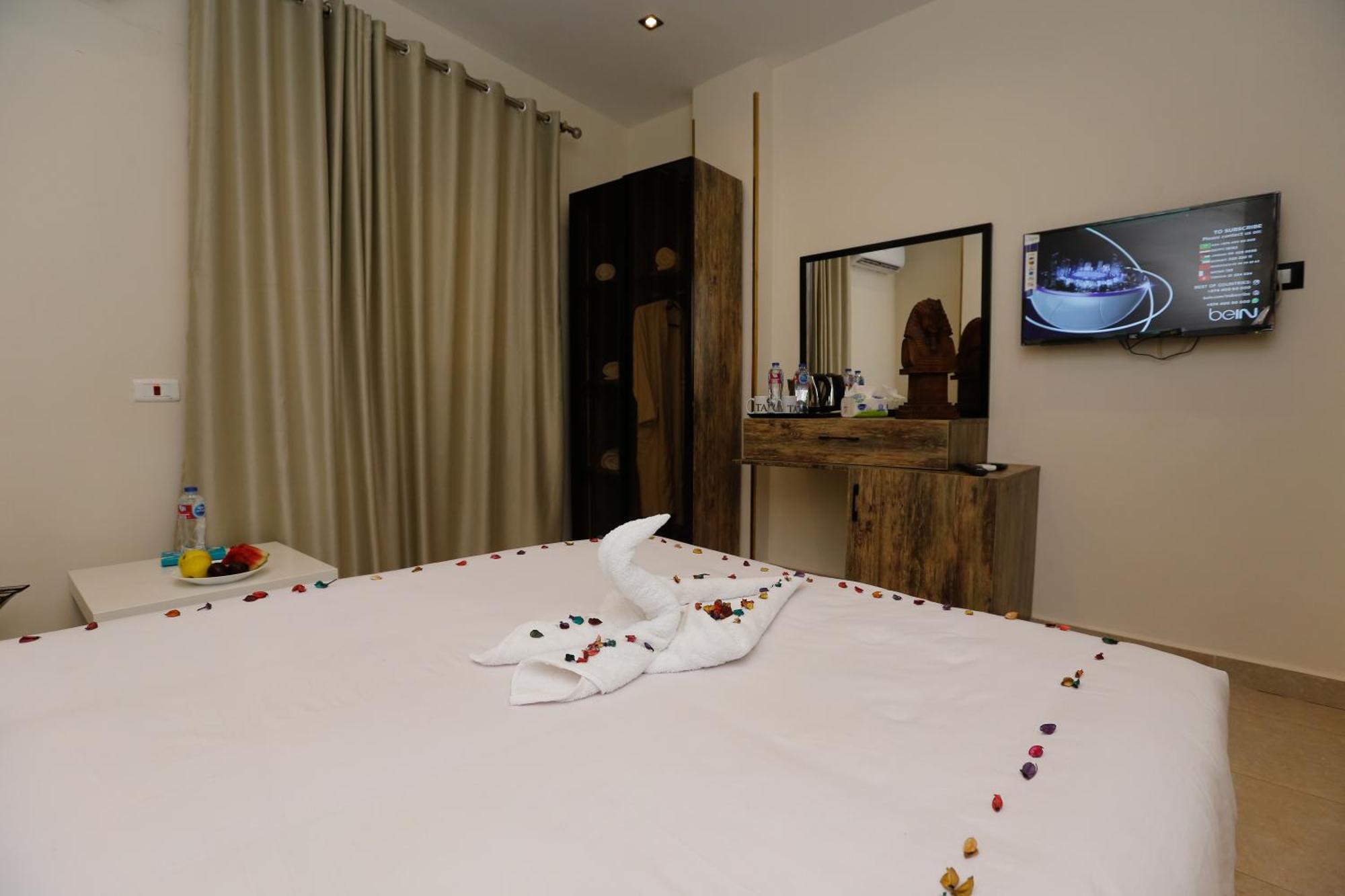 Taj Pyramids View Inn Kafrat al Jabal Ngoại thất bức ảnh